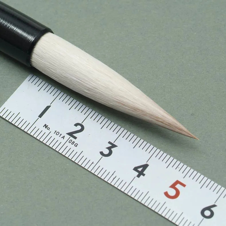  "Close-up of Kaho brush showing premium Gokujo Kengo quality bristles"